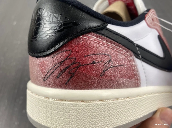 FN0432-017 JORDAN OG BLACK' TROPHY ROOM 'RED 1 AIR X LOW 0727